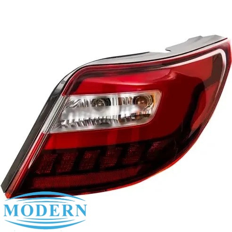 چراغ-خطر-عقب-دنا-پلاس-راست-با-لامپ-led-مدرن